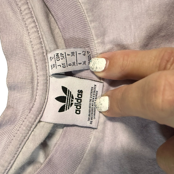 Women's Adidas‎ size, Small, Lavender/Purple logo T-shirt - Picture 4 of 8